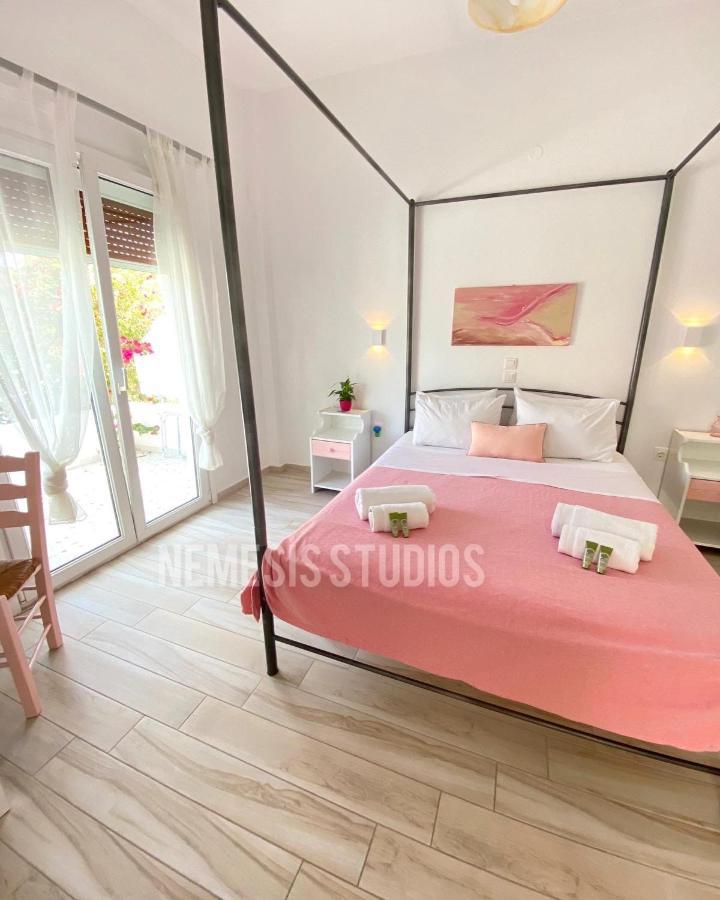 Nemesis Studios Aegina Exteriör bild